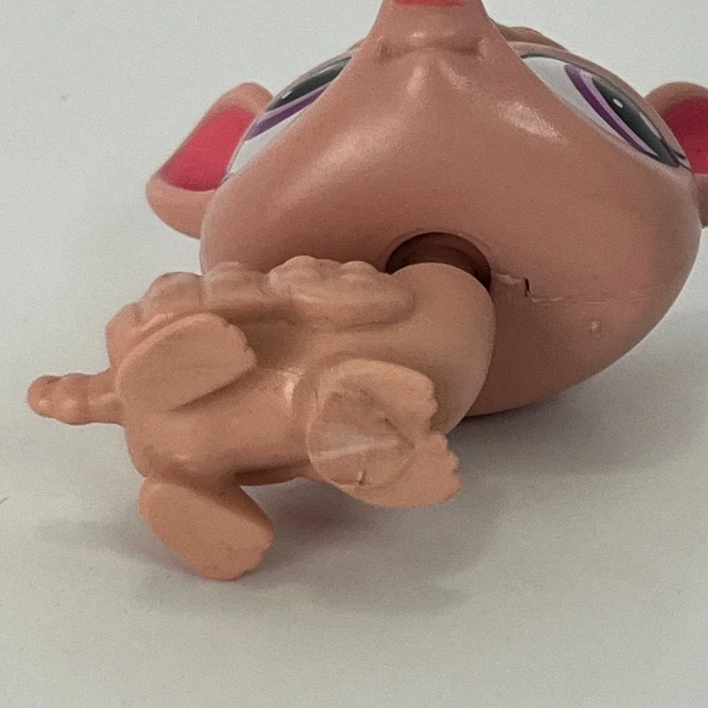 Littlest Pet Shop McDonalds Happy Meal Pink Armadillo Purple Eyes Figure Toy